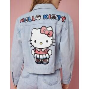Hello Kitty Light Wash Denim Button Up Long Sleeve Jean Jacket Size S 4